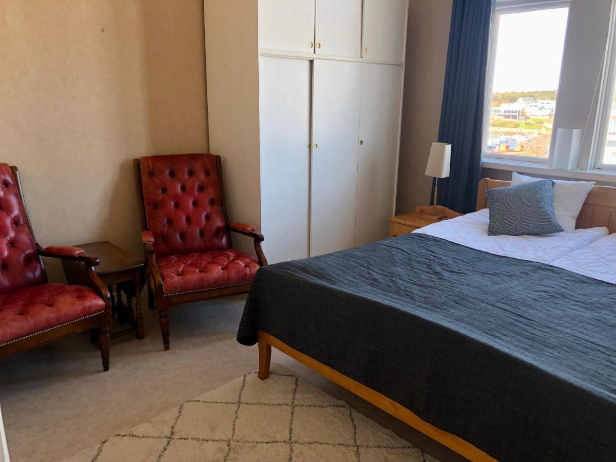 Vacker Vaning Med Havsutsikt I Stroemstads Centrum. Exteriér fotografie