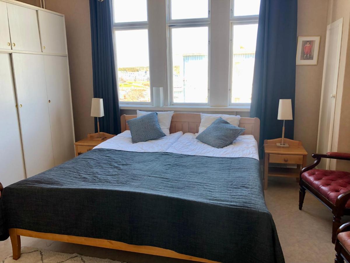 Vacker Vaning Med Havsutsikt I Stroemstads Centrum. Exteriér fotografie
